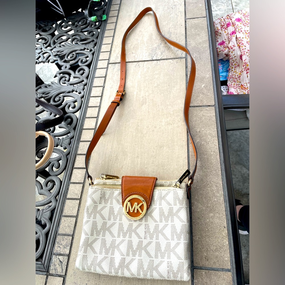 Michael Kors crossbody bag